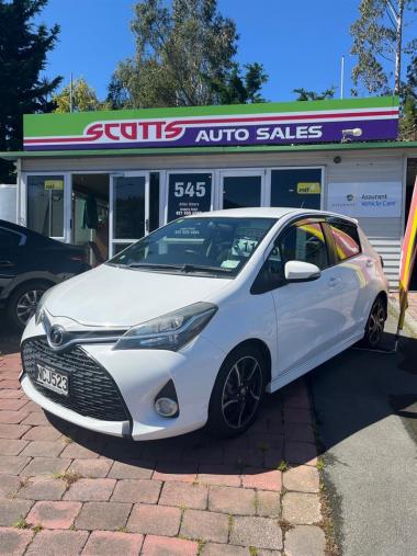 2015 Toyota Vitz 1.5 RS
