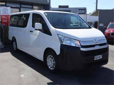 2020 Toyota Hiace ZR Diesel, MINIBUS, 10 Seater