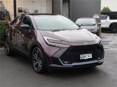 2024 Toyota C-HR Limited HYBRID, Push Start