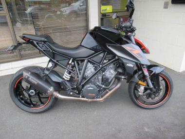 2017 KTM SUPERDUKE 1290 R
