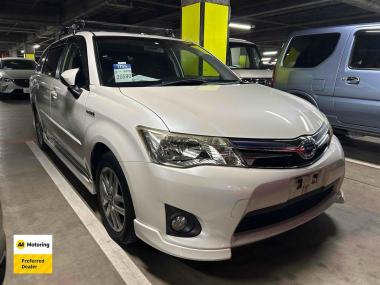 2014 Toyota Corolla Fielder Hybrid G 'Aero Tourer'
