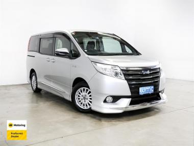 2014 Toyota Noah Hybrid 1.8lt 7-Seater 'G'