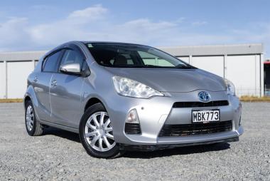 2013 Toyota AQUA HYBRID
