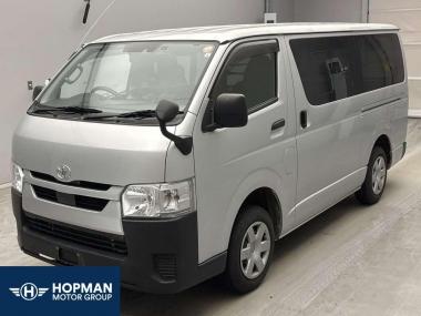2022 Toyota Hiace 5 Door