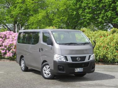 2013 Nissan NV350 Minibus 10 seater