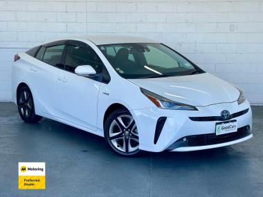 2019 Toyota PRIUS S Hybrid, Facelift