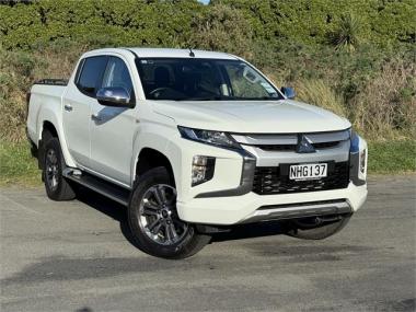 2021 Mitsubishi Triton Dc Glxr 6At 2.4D/4Wd