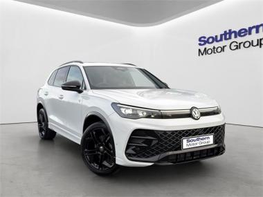 2026 Volkswagen Tiguan R-Line AWD Touring & Black 