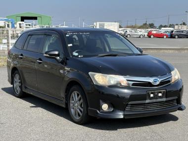 2013 Toyota Corolla Fielder Hybrid G Aero Tourer W