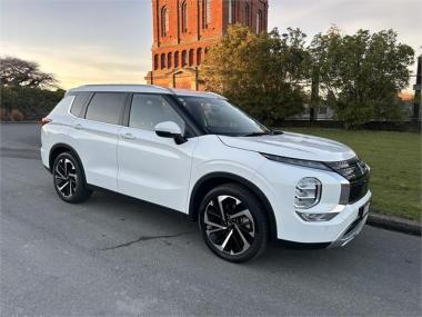 2022 Mitsubishi Outlander XLS 4WD TOWBAR