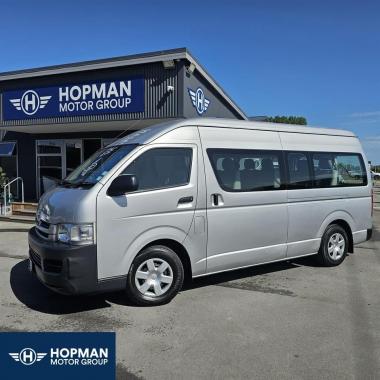 2010 Toyota Hiace Minibus 2.7P 5M