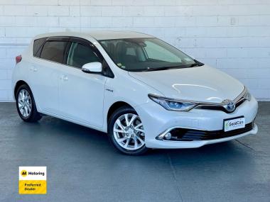 2016 Toyota AURIS (Corolla) HYBRID HALF LEATHER