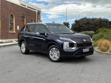 2024 Mitsubishi Outlander PHEV LS 4WD