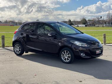 2014 Mazda Demio 13-SkyActiv