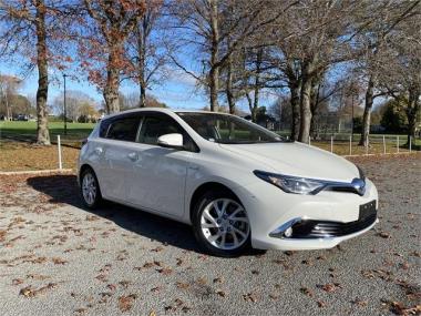 2016 Toyota Auris 1.8L Hybrid FWD Hatch