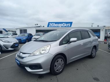 2013 Honda Fit Jazz Shuttle Hybrid