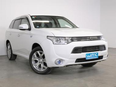 2013 Mitsubishi Outlander PHEV G 4WD 'Navigation P