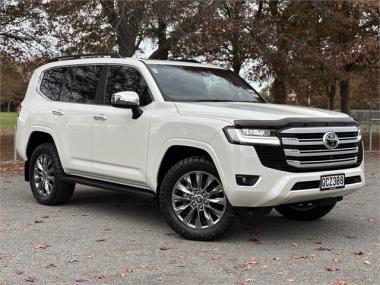 2023 Toyota Land Cruiser 300 VX Limited 3.3DT 10AT