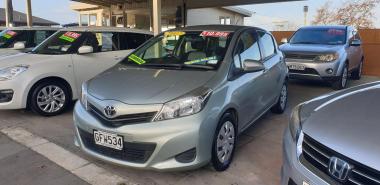 Toyota yaris yr
