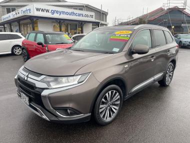 2020 Mitsubishi Outlander LS 2.4P/4WD/CVT