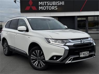 2022 Mitsubishi Outlander Ls 2.4P/4Wd/Cvt