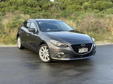 2016 Mazda Axela