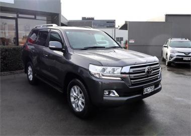 2017 Toyota Land Cruiser LC 200 VX Limited 4.5 Die