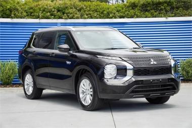 2025 Mitsubishi Outlander PHEV LS 4WD