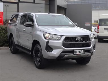 2024 Toyota Hilux SR DIESEL HYBRID 4WD/4X4, Auto