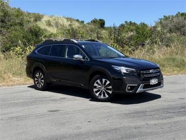 2025 Subaru Outback Touring 2.5i