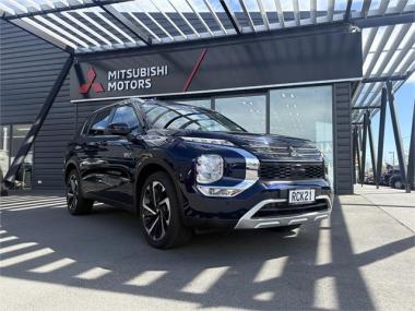 2025 Mitsubishi Outlander XLS PHEV 4WD
