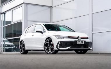 2025 Volkswagen Golf GTI Facelift 195kW