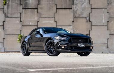 2017 Ford Mustang 5.0L Convertible At