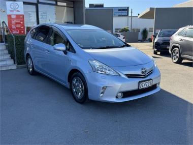2013 Toyota Prius ALPHA HYBRID S,  Push Start