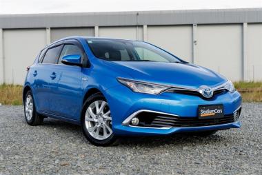 2016 Toyota Auris (Corolla) Hybrid