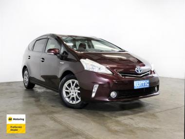 2014 Toyota Prius Alpha Hybrid S 'Tune Black'