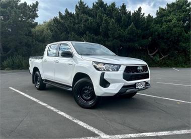 2024 Toyota Hilux SR 2.8DT Hybrid 6AT 4WD