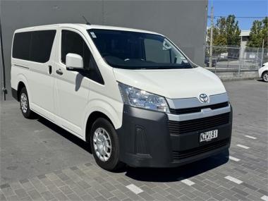 2022 Toyota Hiace Zr Gvn 2.8Dt/6Mt