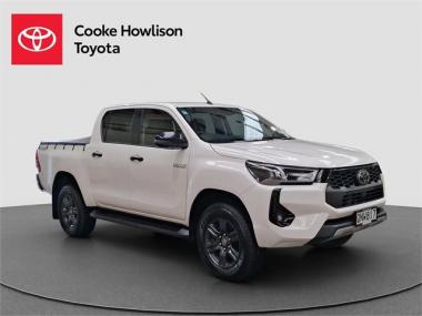 2024 Toyota Hilux SR5 Hybrid 4WD