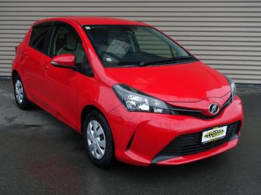 2015 Toyota Vitz F