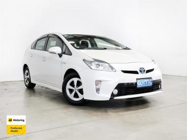 2015 Toyota PRIUS 1.8lt Hybrid S-Package
