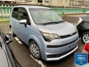 2013 Toyota Spada G Spec Easy height to get in and