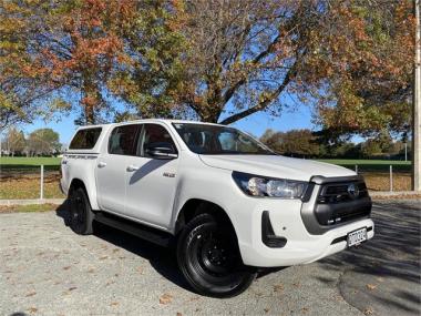 2024 Toyota Hilux SR 2.8L Turbo Diesel Mild Hybrid