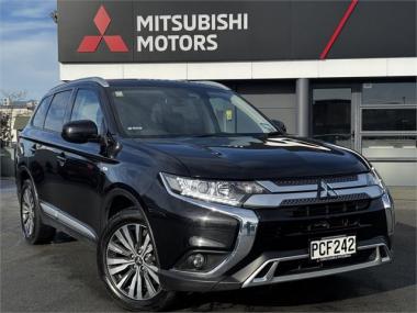 2022 Mitsubishi Outlander Ls 2.4P/4Wd/Cvt