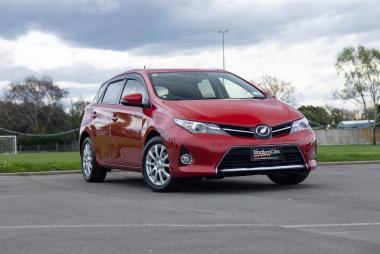 2013 Toyota Auris (Corolla) 15S