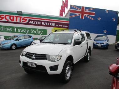 2010 Mitsubishi triton 4WD 2.5D D/CAB GL M