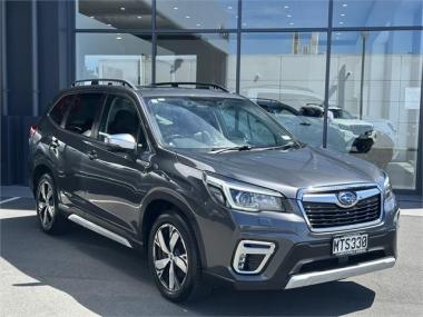 2020 Subaru Forester Premium 2.5P