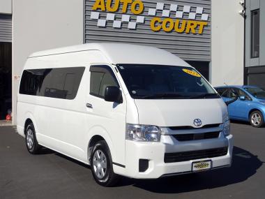 2023 Toyota Hiace Commuter GL