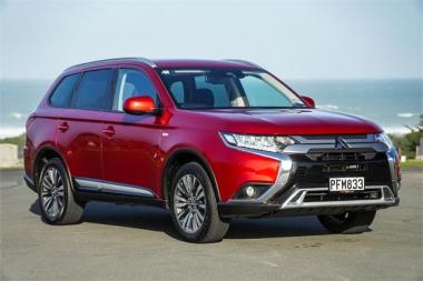 2022 Mitsubishi Outlander LS 2.4 4x4 7-seats