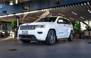 2022 Jeep Grand Cherokee Overland 5.7L V8 Petrol A